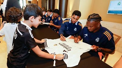 Encuentro con los aficionados en Yeda