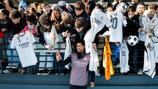 Fiesta de madridismo en el Di Stéfano