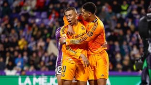 0-3: El líder aumenta su ventaja con un ‘hat-trick’ de Mbappé 