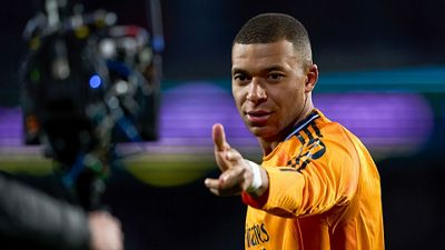 Mbappé: “Estoy feliz por el ‘hat-trick’, pero sobre todo por la victoria”