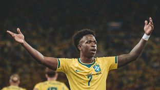 6-2: Vini Jr. marca y asiste en la goleada de Brasil a Panamá
