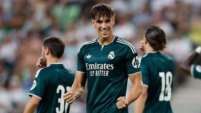 Carlos Espí: “Marcar con esta camiseta es mágico”
