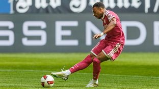 Mbappé abrió la goleada en Gelsenkirchen