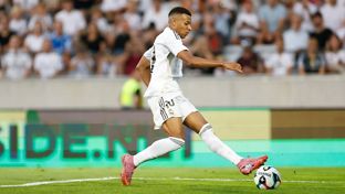 El doblete de Mbappé contra el Tirol