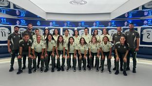 El Real Madrid B visitó el Tour Bernabéu