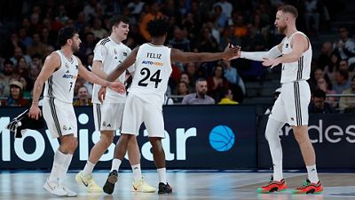 Real Madrid are to play Baxi Manresa in the quarter-finals of the Copa del Rey