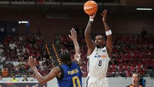 Andrés Feliz and Rathan-Mayes make their Real Madrid debuts