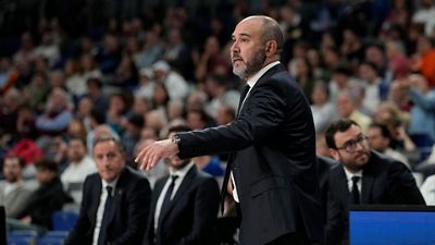 Chus Mateo: “We kept a cool head at the end to win the game”