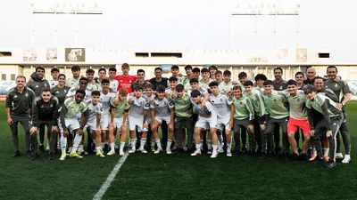 Bellingham felicitó al Juvenil A por su clasificación para los cuartos de la Youth League