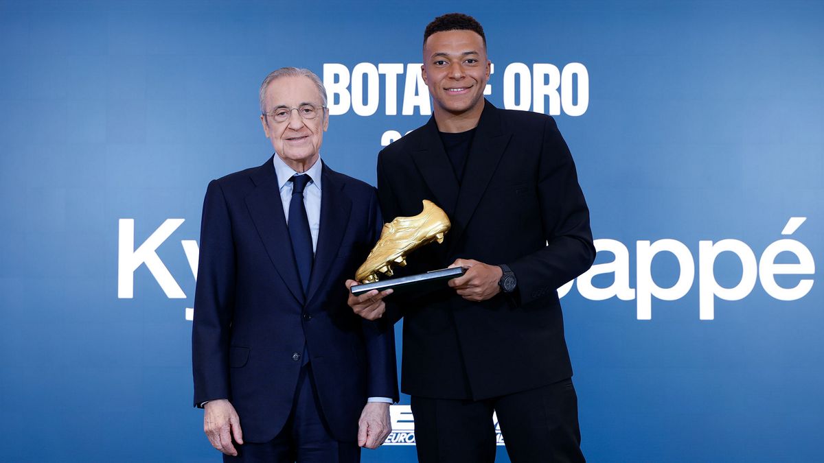 ND-BOTA-ORO-MBAPPE-02_1PC5175?