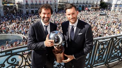 Real Madrid presents their 37th Liga title to the madridistas