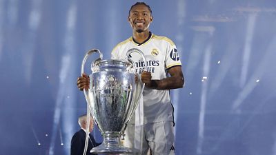 Alaba cumple 32 años