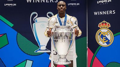 Mendy cumple 29 años