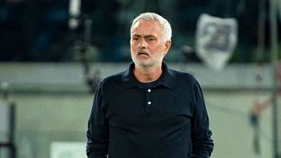 Mourinho: "Tenemos seis puntos y eso es la mitad del camino hecho para la clasificación"