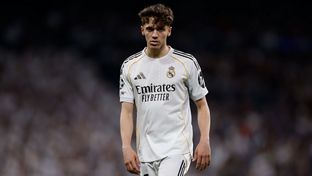 Thiago: "I am very happy to play in this stadium and with this club"