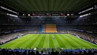 Nous sommes tous Valence : l'émouvant hommage du Santiago Bernabéu