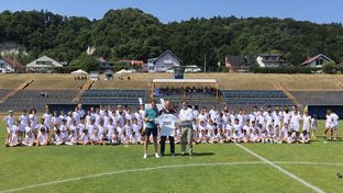 Más de 2.000 participantes en los clínics de la Fundación en los Balcanes