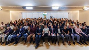 Courtois y Chus Mateo inauguran la Semana Blanca de la Escuela Universitaria Real Madrid Universidad Europea