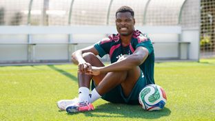 Dumfries: “Estoy muy orgulloso de ser parte de este club”