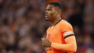 1-1: Dumfries, titular en el empate de Países Bajos ante Alemania
