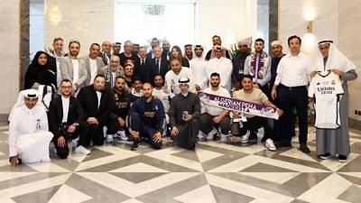 El presidente recibió a las peñas del Real Madrid en Riad