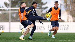 Último treino antes de receber o Granada