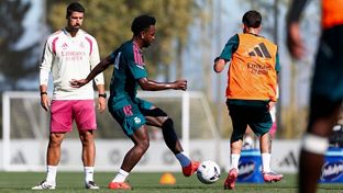 Último entrenamiento antes de recibir al Málaga