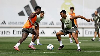 Físico y balón en la Ciudad Real Madrid