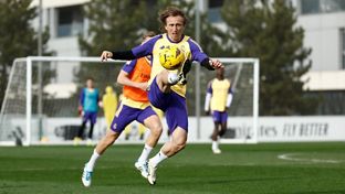 Última sessão de treinamento antes de visitar o Osasuna