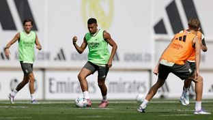 Físico y balón en la Ciudad Real Madrid