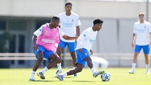 Último entrenamiento antes del debut en la Champions League