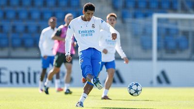 Último entrenamiento antes del partido frente al Liverpool