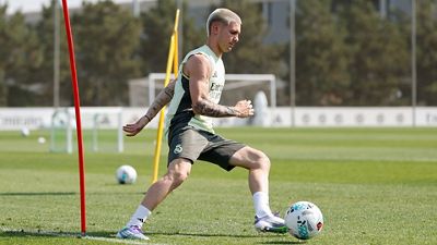 Mastantuono: "Estoy muy contento con mi primer entrenamiento"