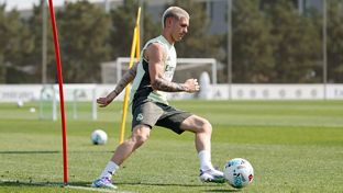 Mastantuono: "Estoy muy contento con mi primer entrenamiento"