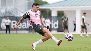 Último entrenamiento antes del partido contra la Juventus