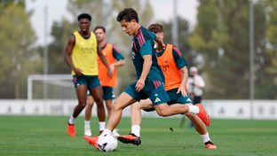 Último entrenamiento antes del debut en Liga