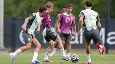 Último entrenamiento antes del debut en el Mundial de Clubes