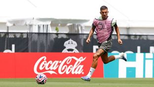 Último entrenamiento antes de jugar contra el Salzburgo