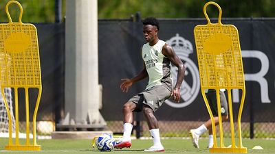  Último entrenamiento antes de medirse al PSG