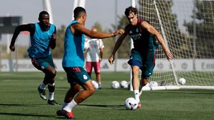 El equipo sigue preparando el debut en la Liga