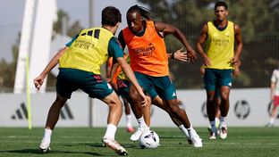 El Real Madrid continúa preparando el partido ante el Espanyol