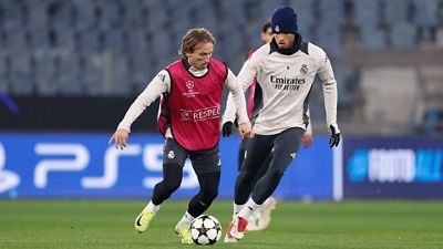 試合会場で前日練習