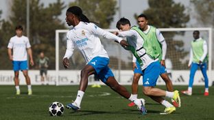 Último entrenamiento antes del partido contra el Benfica