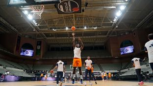 Último entrenamiento antes del Clásico de la Supercopa