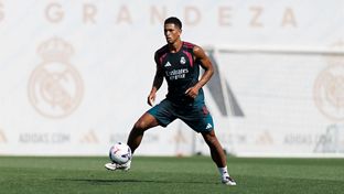 Bellingham se entrenó junto a los no convocados