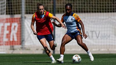 Último entrenamiento antes del partido contra el Madrid CFF