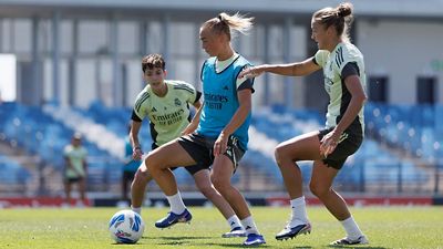 Das Team bereitet sich auf das Spiel gegen Badalona vor