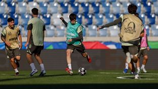 El Juvenil A completó el último entrenamiento antes de la final de la Youth League