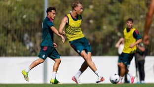 Físico y balón en el segundo entrenamiento del día