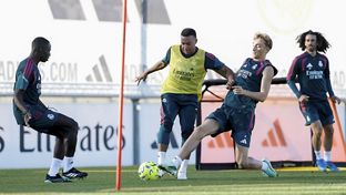 ريال مدريد يستعد لمواجهة راسينغ